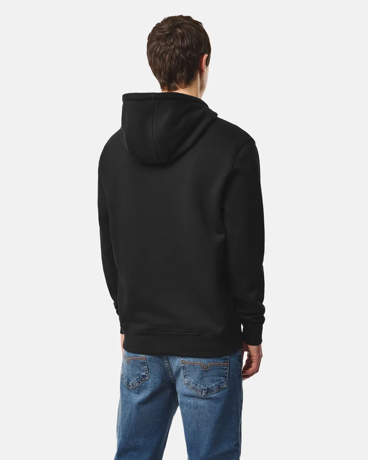 Weekend Offender Hoodie – Everyday Comfort with Streetwear Style