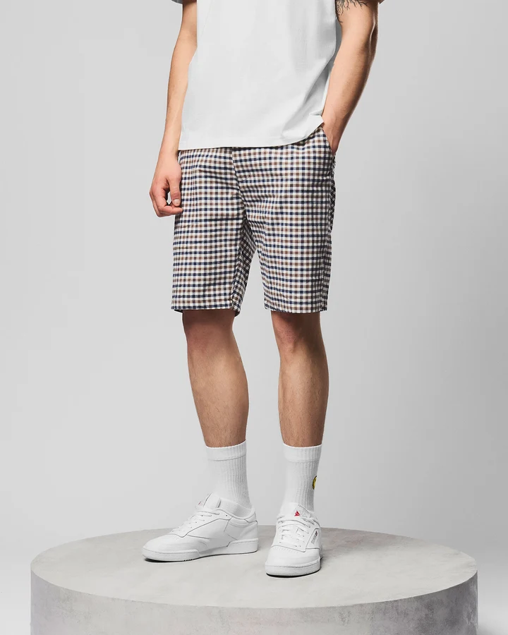 Weekend Offender Chino Shorts – Smart Casual Style for Men