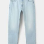 Weekend Offender Tapered Fit Jeans in Blue 